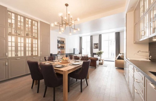 Enfants-Rouges Apartment | Buckingham, 2BR/2BA, 6 people