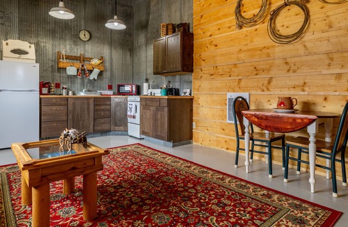 Wapiti Cabin | Buckshots Bunkhouse- Couples Retreat, on the way to Yellowstone