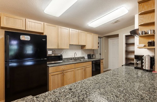 Mountain Home Cabin | Buckskin Lodge - 2 Bedroom Full-sized Ranch House in the Texas Hill Country near Kerrville & Fredericksburg