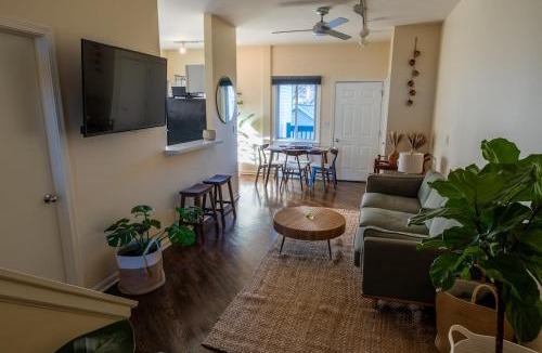 Bucktown Apartment | Bucktown Private Condo