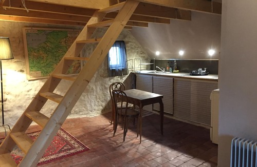 Chambourg-sur-Indre Cottage | Bucolic cottage by the river