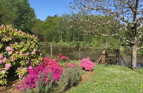 Cercoux House | Bucolic house with its pond