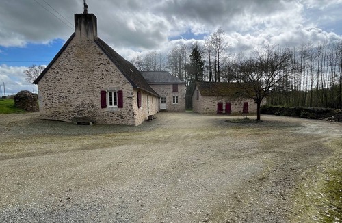 Rouez Cottage | Bucolic rural cottage near abbey - 7 guests