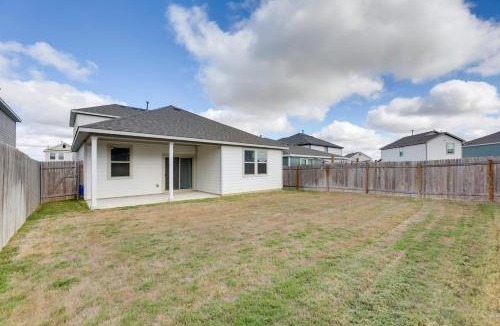 Buda House | Buda Business-Ready House: Office, Home Gym & Yard