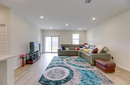 Buda House | Buda Business-Ready House: Office, Home Gym & Yard
