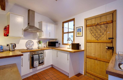 Kendal House | Buddy's Cottage