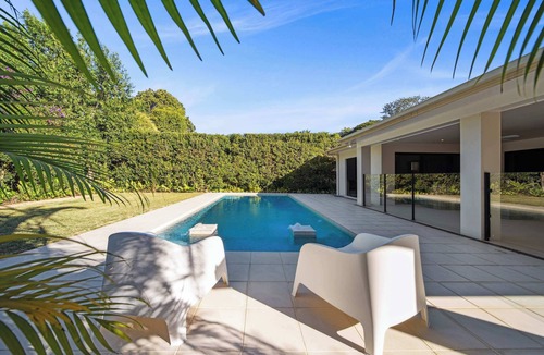 Buderim House | Buderim Mountaintop Retreat With Pool