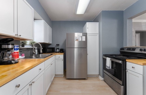 Del Mar House | Budget 2BDR-PetsOK-Extd Stays-WD-Central