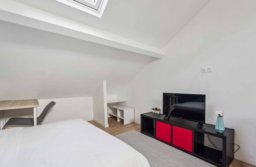 Charleville-Mezieres Apartment | Budget apart city centre with parking