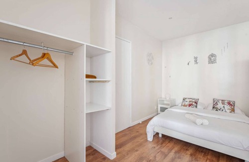 Charleville-Mezieres Apartment | Budget apart city centre with parking