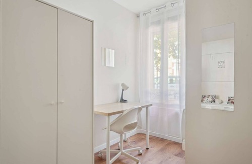 Charleville-Mezieres Apartment | Budget apart city centre with parking