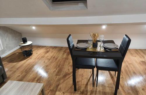 Charleville-Mezieres Apartment | Budget apart with parking