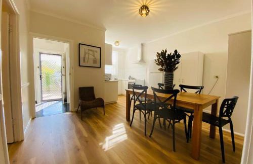 Elizabeth North House | Budget Barossa