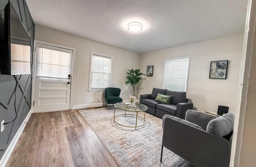 Durham Condo | Budget friendly - 1 bd apart in the heart of Durham