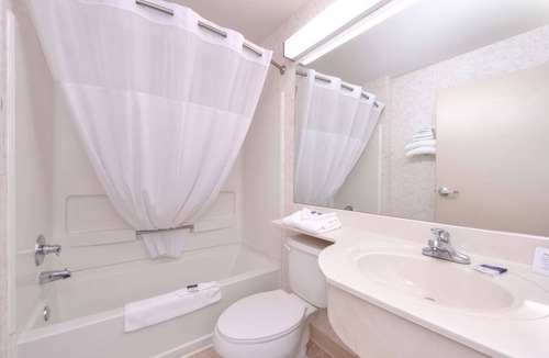 Maryville Hotel | Budget-Friendly Accommodation with Complimentary Breakfast – Perfect Escape
