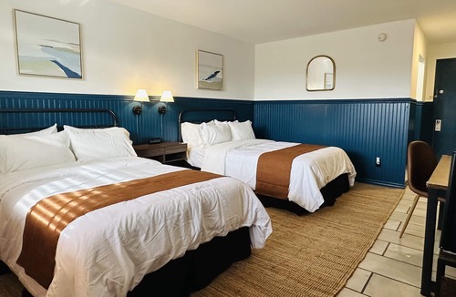 Riverhead Hotel | Budget Host East End