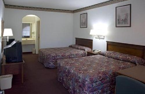 Kempwood Hotel | Budget Host Hempstead Inn Brookhollow/Energy Corridor
