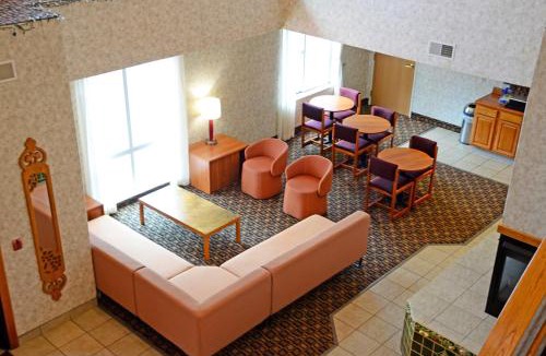 Allegan Hotel | Budget Host Inn