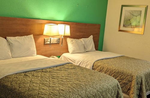 Henderson Hotel | Budget Host Inn