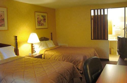 New Berlinville Hotel | Budget Host Inn