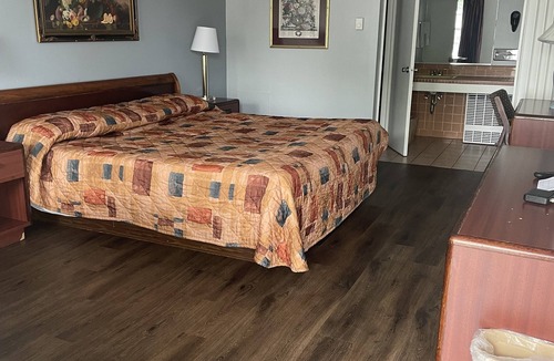 Gettysburg Hotel | Budget Host Three Crowns Motor Lodge