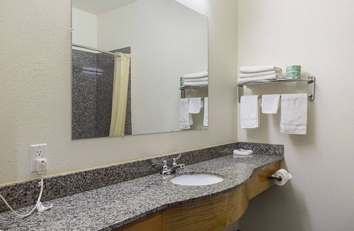 Ganado Hotel | Budget Inn and Suites