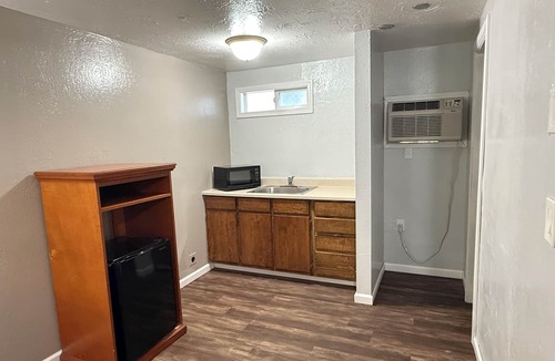 Old Farm District Hotel | Budget Inn Bend