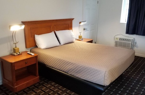 Breezewood Hotel | Budget Inn Breezewood