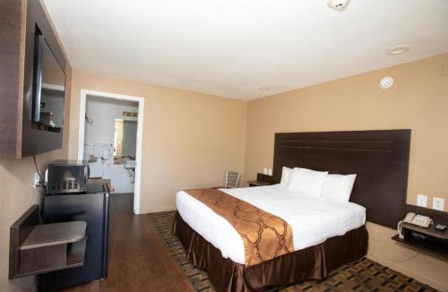 Rohnert Park Hotel | Budget Inn by 101 Bus from Downtown