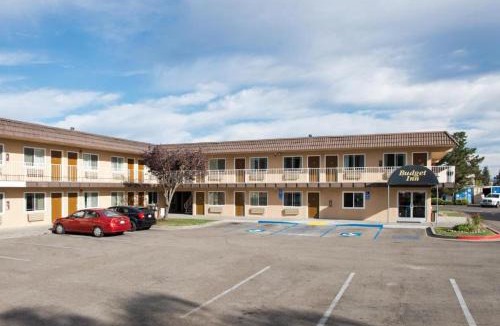 Rohnert Park Hotel | Budget Inn by 101 Bus from Downtown