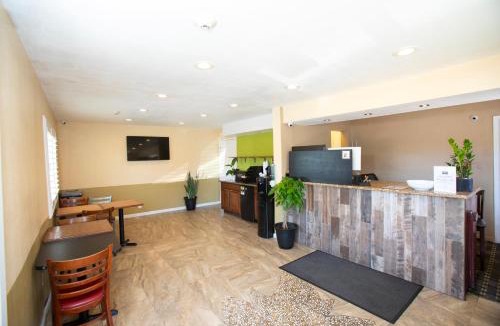 Rohnert Park Hotel | Budget Inn by 101 Bus from Downtown