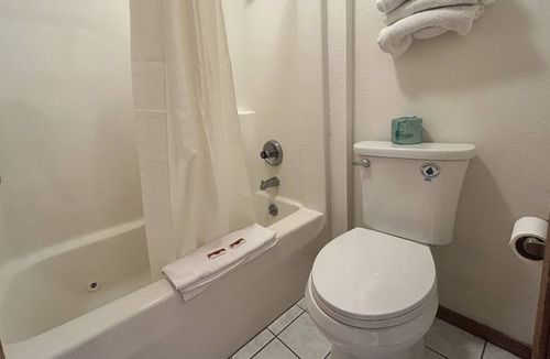 Greenville Hotel | Budget Inn by Hotel O Greensville I 70