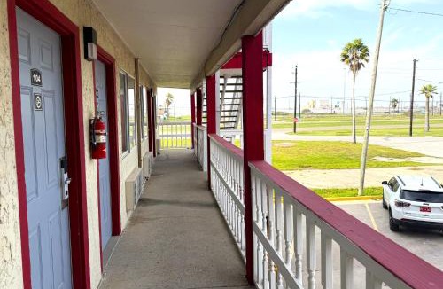 North Beach Hotel | Budget Inn By OYO Corpus Christi Beach