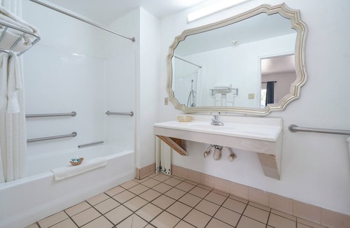 San Augustine Hotel | Budget Inn By OYO San Augustine