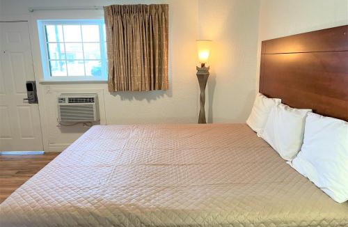 Giddings Hotel | Budget Inn Giddings