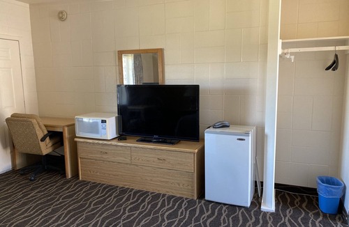 Woodburn Hotel | Budget Inn Motel