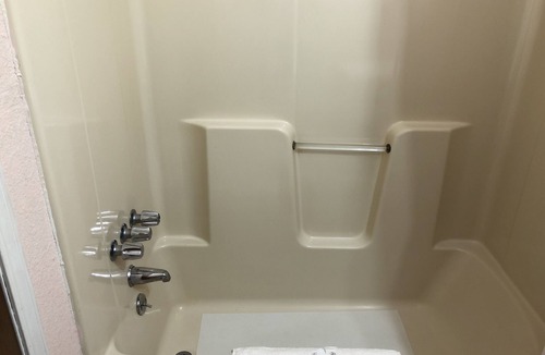 Jasper Hotel | Budget Inn