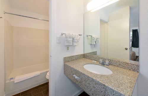Rohnert Park Hotel | Budget Inn