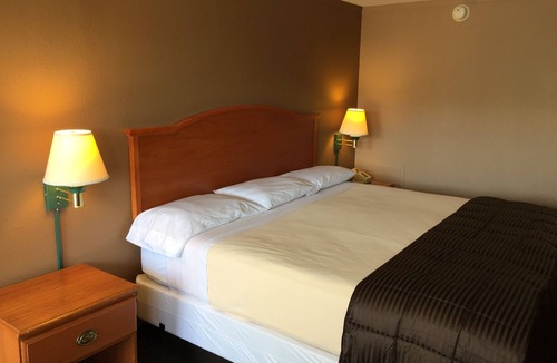 St. Robert Hotel | Budget Inn