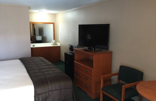 St. Robert Hotel | Budget Inn