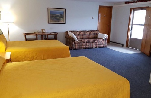Wellsville Hotel | Budget Inn