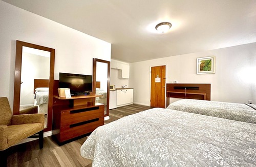 Wellsville Hotel | Budget Inn