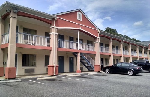 Newport News Hotel | Budget Lodge