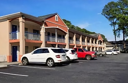 Newport News Hotel | Budget Lodge