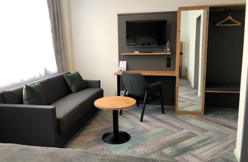 Daellikon Hotel | Budget Motel Self Check-in