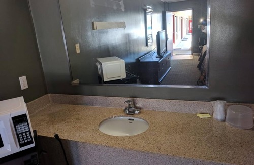 New Castle Hotel | Budget Motor Lodge