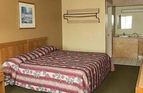New Castle Hotel | Budget Motor Lodge