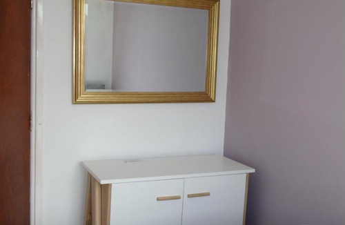 Farnworth House | Budget Rooms