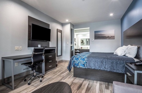 Katy Hotel | Budget Stay Near Katy Heritage Museum | Free Continental Breakfast