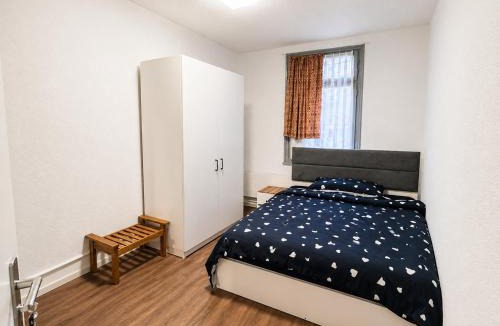 Wohlen House | Budget Stay Wohlen Shared bath Near Station & Bus